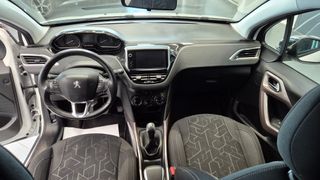 Peugeot 2008 Allure 1.6 BlueHDi 100