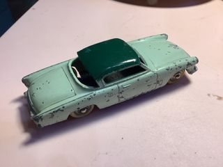 Coche Studebaker Commander 1/43 Dinky Toys