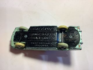 Coche Studebaker Commander 1/43 Dinky Toys