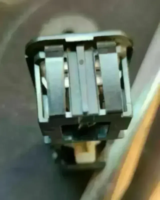 Luz techo Citroen Saxo AX ZX Peugeot 205 309 405