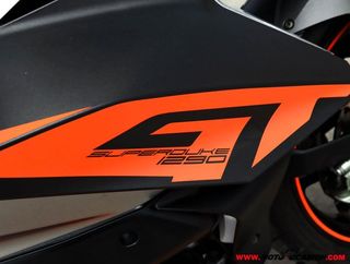 KTM 1290 SUPER DUKE GT