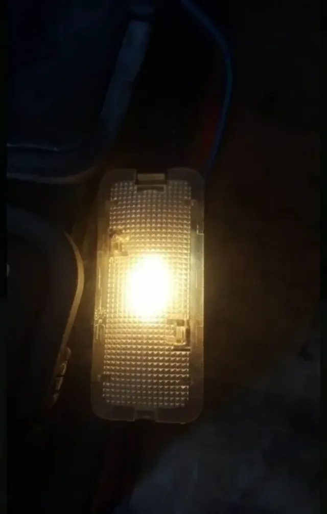 Luz maletero guantera Peugeot 205 405 Citroen AX