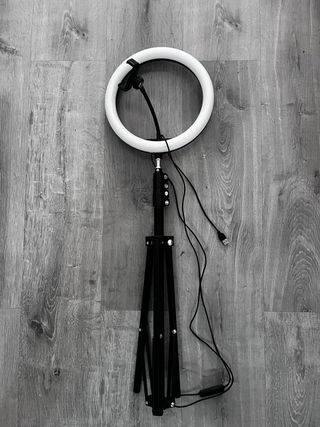 Aro de luz con trípode