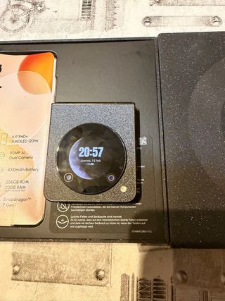 ZTE nubia Flip 5G Negro