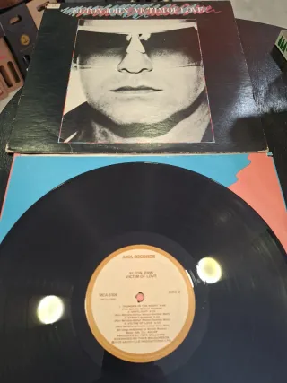 Elton John - Victim of Love Vinilo MCA-5104