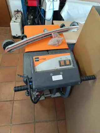 Fregasuelos industrial TASKI combimat 1000 E