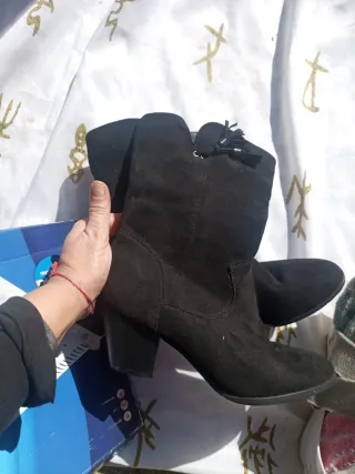 Botín térmico chica negro talla 40