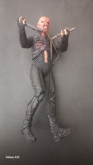 3 Figuras Hellraiser NECA Pinhead Chatterer Stitch