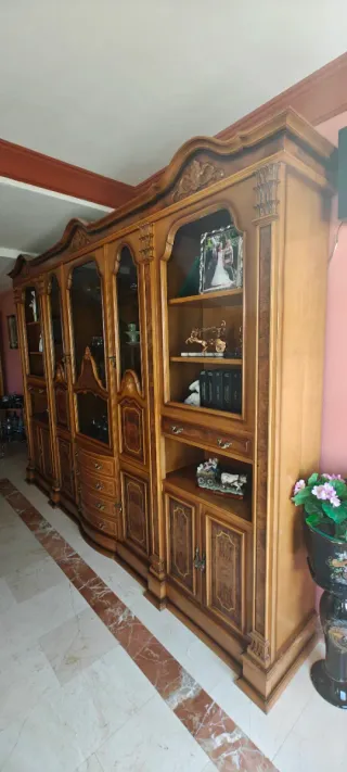 Mueble de salón con marquetería, madera de Haya.