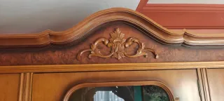 Mueble de salón con marquetería, madera de Haya.