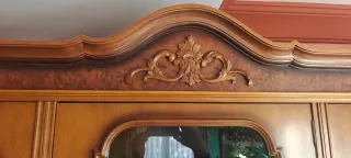 Mueble de salón con marquetería, madera de Haya.