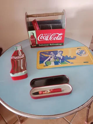Set Oggetti Coca Cola: Portabottiglie, Penna, Vass
