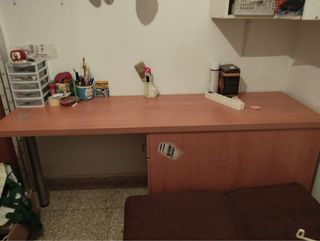 Escritorio madera y metal