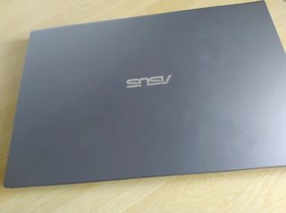 Portátil Asus Vivobook 14 AMD Ryzen 3700U
