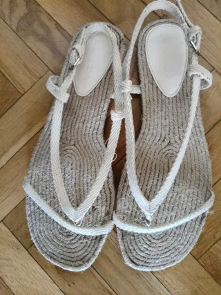 Sandalias de esparto beige