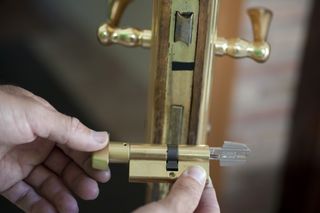 Cerrajero 24 Horas Apertura Puertas y Cerraduras