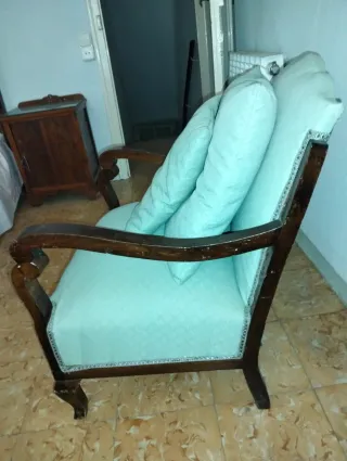 Dos sillones pequeños madera y tela