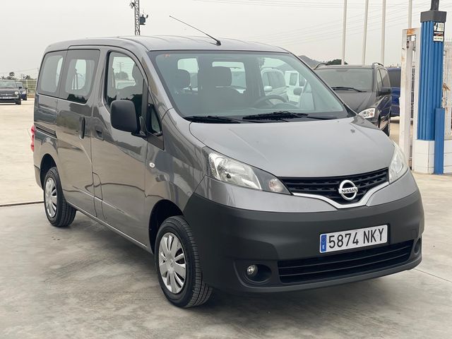 Nissan NV200