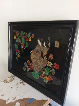 Cuadro Geisha con flores y farolillo