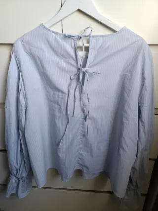 Blusa azul con rayas con lazadas T XL