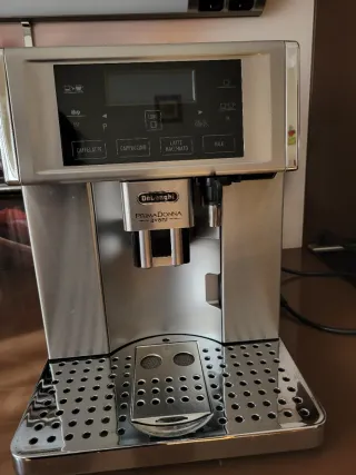Cafetera DeLonghi Primadonna Avant