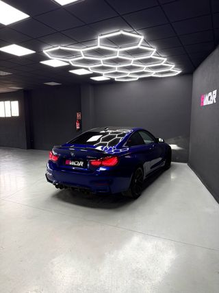 BMW M4 CS