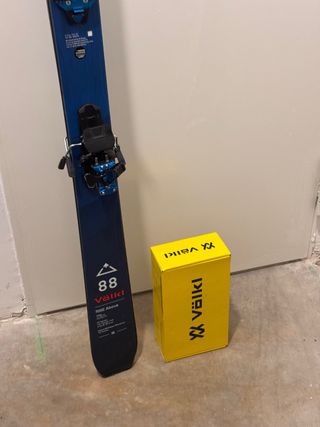 Esquís Völkl Rise Above 88 + Fijaciones Dynafit