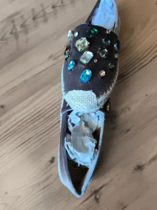 Zapatos Exé con pedrería A ESTRENAR