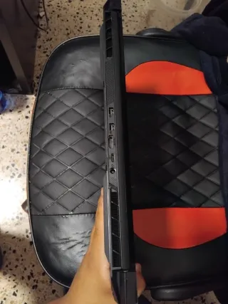 Laptop Gamer con GTX 1660 Ti 6GB – 16GB RAM, i7