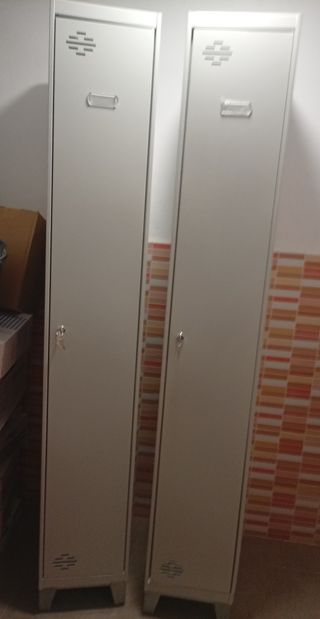 Taquillas metálicas nuevas