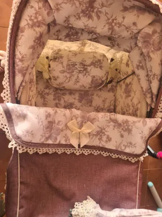 Carro de muñeca vintage floral