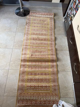 Alfombra de tela con diseño geométrico