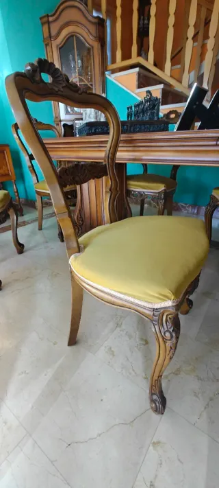 Mesa Haya Maciza y 6 Sillas