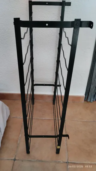 Botellero metálico para 40 botellas