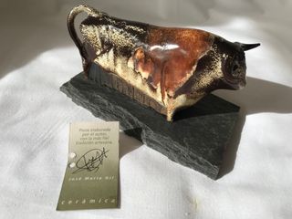 Escultura Toro Cerámica José María Gil Artesanal