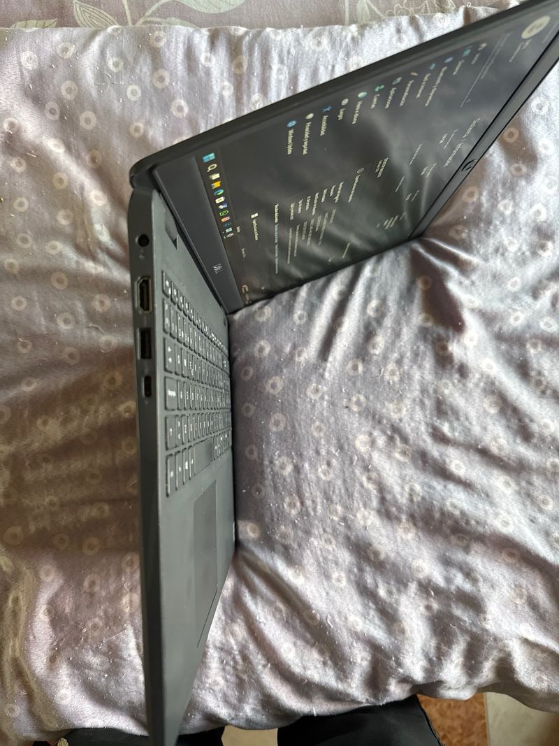 Portátil Dell Latitude 3510 Intel Core i5 afbeelding 3