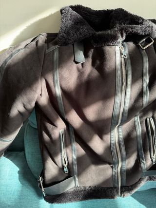 Abrigo Pull&Bear Negro Pelo talla M