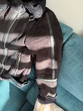 Abrigo Pull&Bear Negro Pelo talla M