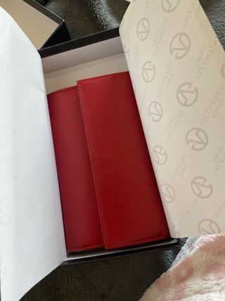 Portafoglio vera pelle rosso, capiente 17 cm x 11