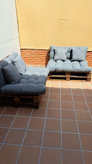 Sofá de palets modular gris