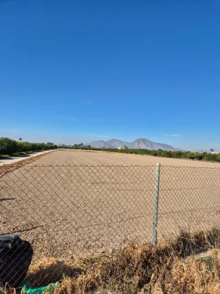 Parcela rústica en venta. 9 tahúllas y cuarta ≈ 10