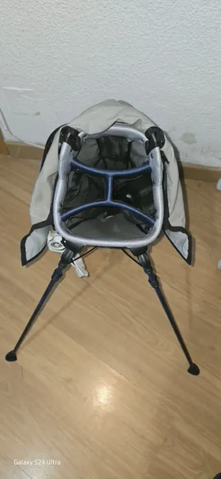 Bolsa de golf Titleist con trípode players 4