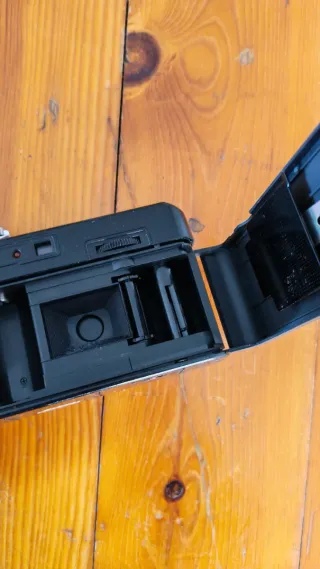 Cámara Premier PC-400 Analógica Negra