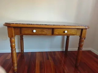 Mesa de cocina madera maciza y mármol