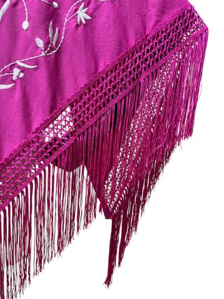 Manton Flamenco Bordado Flores Blanco Morado