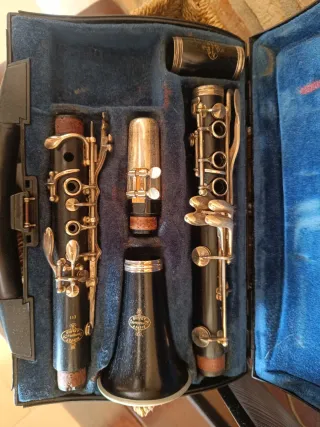 Clarinete Buffet E11