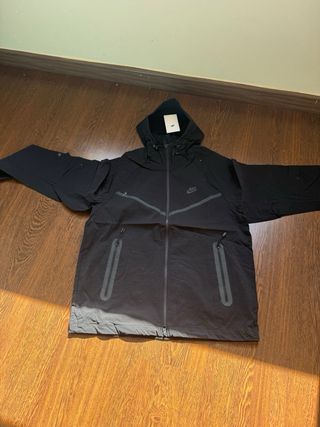 Chaqueta Nike Tech Negra