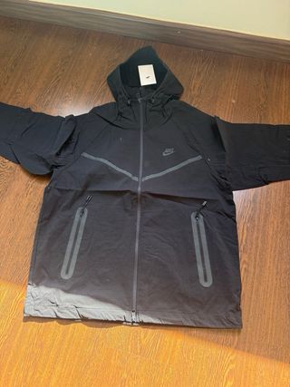 Chaqueta Nike Tech Negra