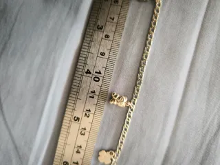 Pulsera de plata con charm de trébol