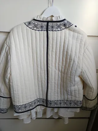 Conjunto Chaqueta y Blusa Elegante